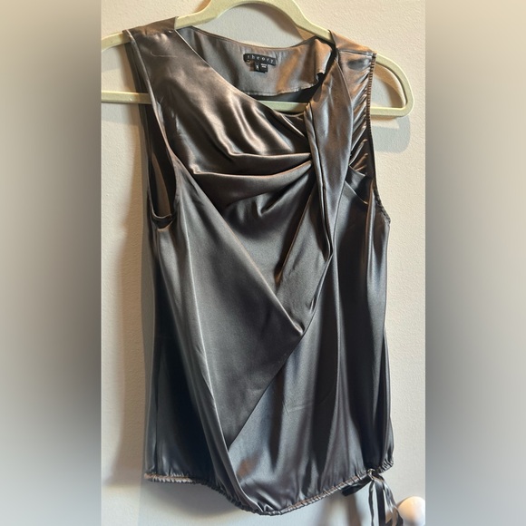Theory silk gray metallic blouse. Size S. Excellent condition - Picture 2 of 7